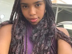 EmmaLovve from myfreecams