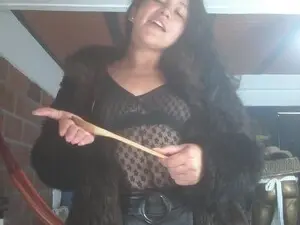 Eskela911 from myfreecams
