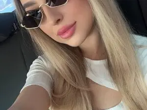 Myfreecams Adult Webcam of ScarletColes