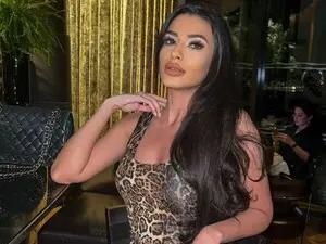 Myfreecams Live Sex Cam of Naila_777