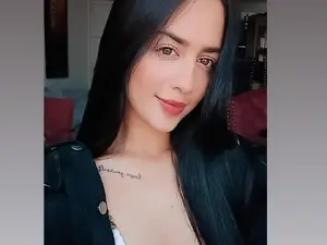 Any_preciious from myfreecams
