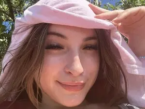 Myfreecams Live Sex Cam of SarahRhyder