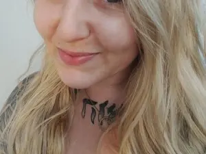 Myfreecams Live Sex Cam of Embermae