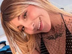 Myfreecams Best live sex cam show of Little_lili19