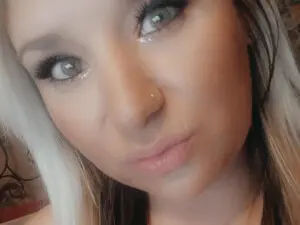 Myfreecams Sex Chat of LusciousLindz
