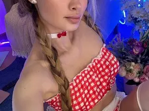 Myfreecams Watch Live Sex Cams of Lineagee