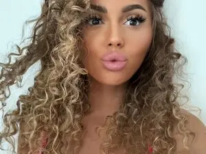 Myfreecams Watch Live Sex Cams of Your_Selena