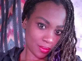 Streamate Nude Webcam of Naughtyyblack
