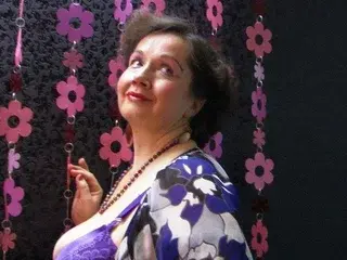 Streamate Watch Live Sex Cams of BestMILF