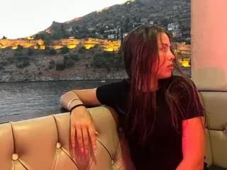 Millie_Mose21 from streamate