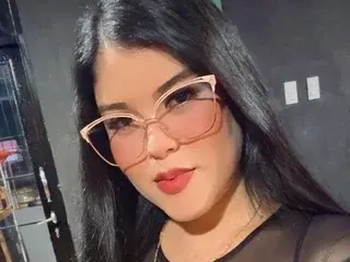 Streamate Live Porn of perla_luxe