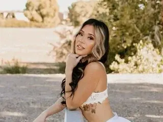 Streamate Watch Live Sex Cams of cuteskymk