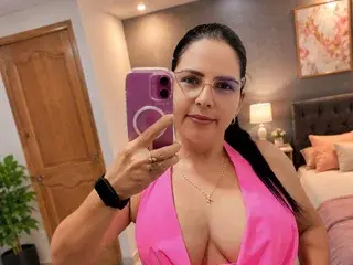 Streamate Nude Webcam of Victoria_Velvet