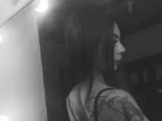 LilySweet22 from streamate