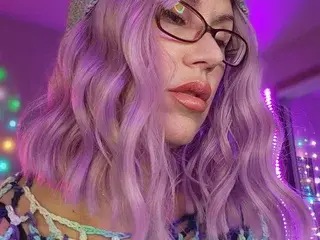 ItsEmmaFrost from streamate