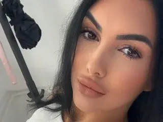 Streamate Live Porn of AliraNightvale