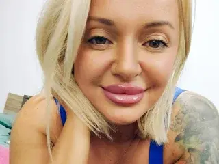 Streamate Sex Cam of BustyEmaXX