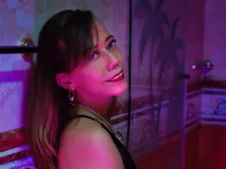 NICOLLEWAYY from streamate