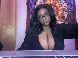 Streamate Sex Chat of MiyahPixel