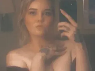 Streamate Adult Webcams of IVY2224949444
