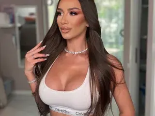 Streamate Watch Live Sex Cams of Julia_Quin