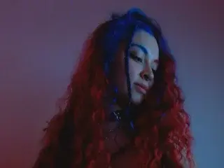 Streamate Sex Cam of CharickAddler