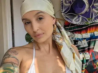 Streamate Live Sex Cam of oh_charlie