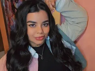 Miahjoness19 from streamate
