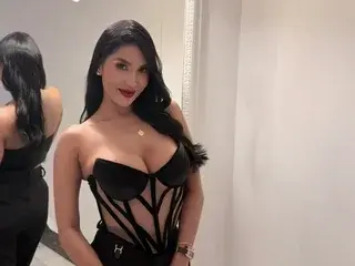 Streamate Free Porn Cam of AnnyHoney
