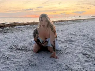 Artistgirl from streamate