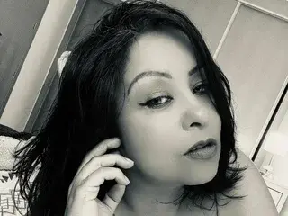 Crisselt from streamate