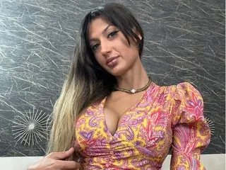 Streamate Nude Webcam of maya_lisa
