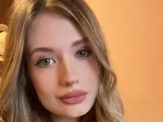 SidneyGoddess from streamate