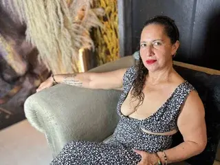Streamate Live Porn of Luna_Mature