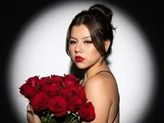 Streamate Adult Video Chat of SkyValentiinee