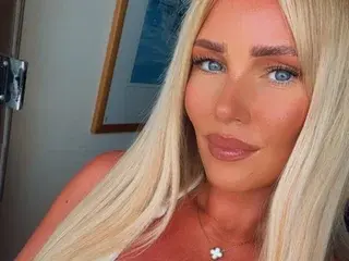 Streamate Live Sex Cam of CandyKay25