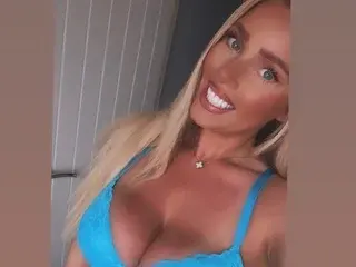 Streamate Free Porn Cam of CandyKay25