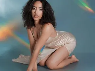 Streamate Nude Webcam of MirandaYong