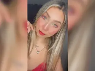 Streamate Watch Live Sex Cams of SweetPink909