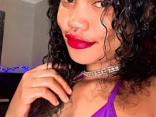 Streamate Live Sex Cam of Cardibabe21