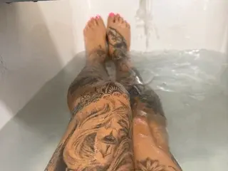 Streamate Adult Video Chat of TattooBabeHarleyX