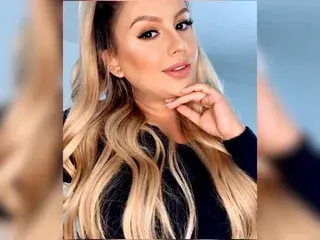 Streamate Adult Webcams of Hanna_Blondee