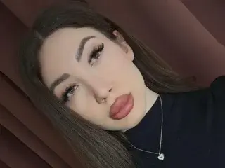 Streamate Watch Live Sex Cams of ElleLuvv