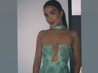 Streamate Live Sex Cam of emmaelliss