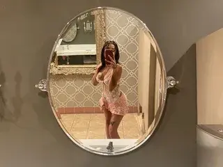 Streamate Nude Webcam of CyberSugarBaby