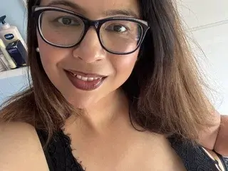 Streamate Sex Cam of Zarah_Housewife