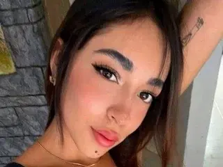 DaniielaPerez from streamate