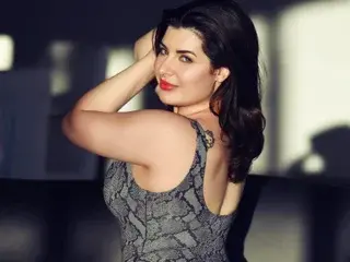 Streamate Best live sex cam show of SarinaSapphire