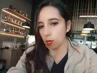 sublimesquirt18 from streamate