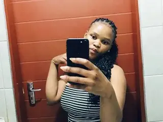 Streamate Live Sex Cam of Sexybaddiexxx21